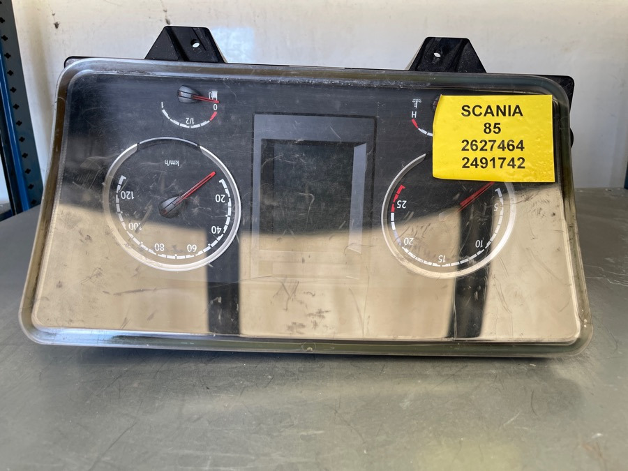 SCANIA INSTRUMENT ICL 2627464 - Dashboard for Truck: picture 1 SCANIA INSTRUMENT ICL 2627464 - Dashboard for Truck: picture 1