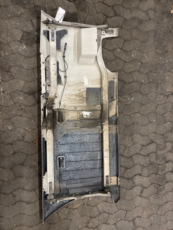 SCANIA LEFT SIDE PANEL - Body and exterior for Truck: picture 2 SCANIA LEFT SIDE PANEL - Body and exterior for Truck: picture 2