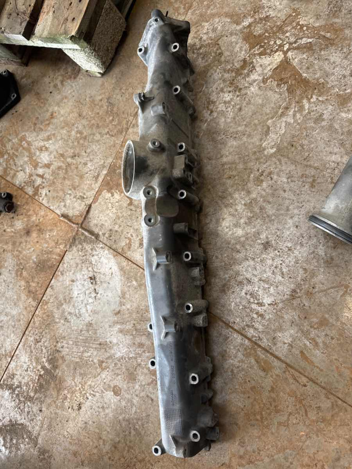 SCANIA PIPE 2350395 - Engine and parts for Truck: picture 1 SCANIA PIPE 2350395 - Engine and parts for Truck: picture 1