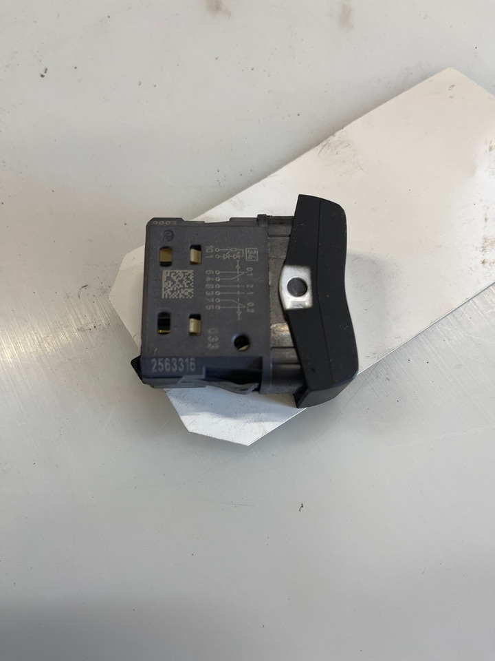 SCANIA SWITCH 2563316 - Dashboard for Truck: picture 1 SCANIA SWITCH 2563316 - Dashboard for Truck: picture 1