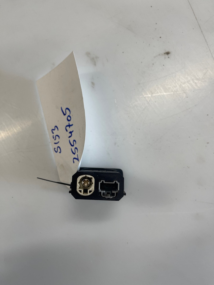 SCANIA USB PORT 2554705 - Dashboard for Truck: picture 2 SCANIA USB PORT 2554705 - Dashboard for Truck: picture 2