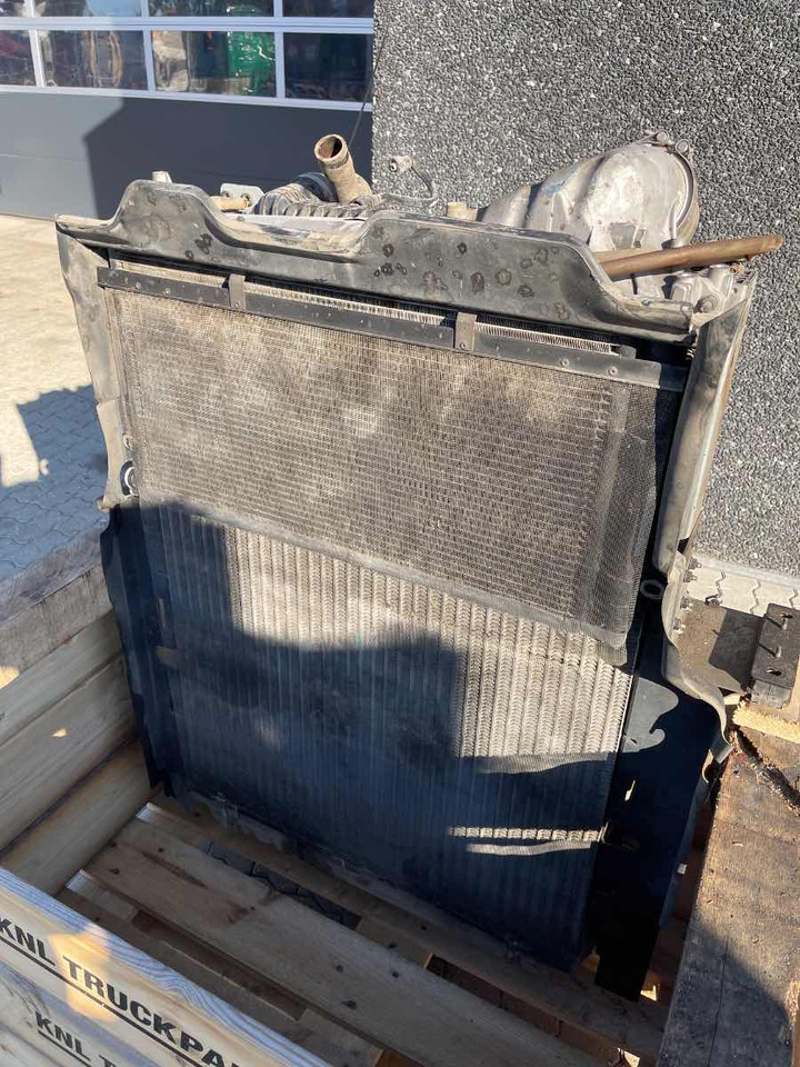 VOLVO COMPLETE COOLER / INTERCOOLER 23852082 - Cooling system for Truck: picture 1 VOLVO COMPLETE COOLER / INTERCOOLER 23852082 - Cooling system for Truck: picture 1