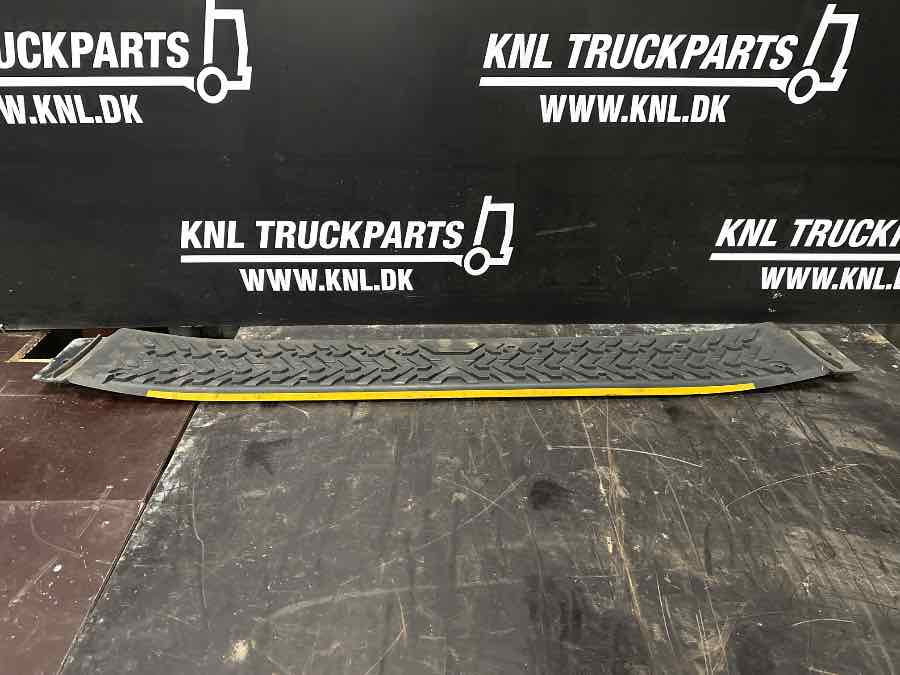 VOLVO RUBBER FOR 84454800 - Frame/ Chassis for Truck: picture 1 VOLVO RUBBER FOR 84454800 - Frame/ Chassis for Truck: picture 1