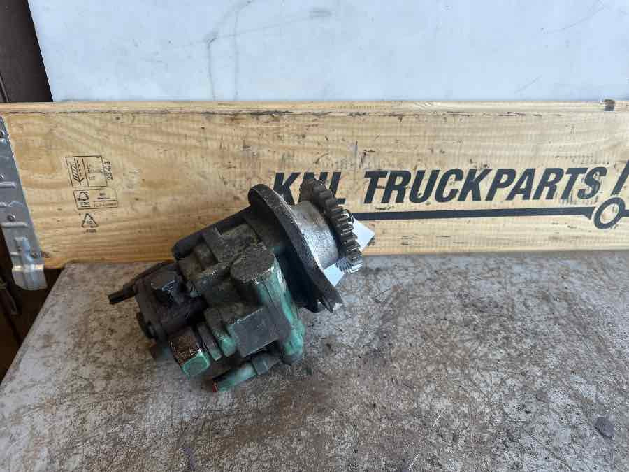 VOLVO STEEING PUMP 20902690 - Steering for Truck: picture 2 VOLVO STEEING PUMP 20902690 - Steering for Truck: picture 2