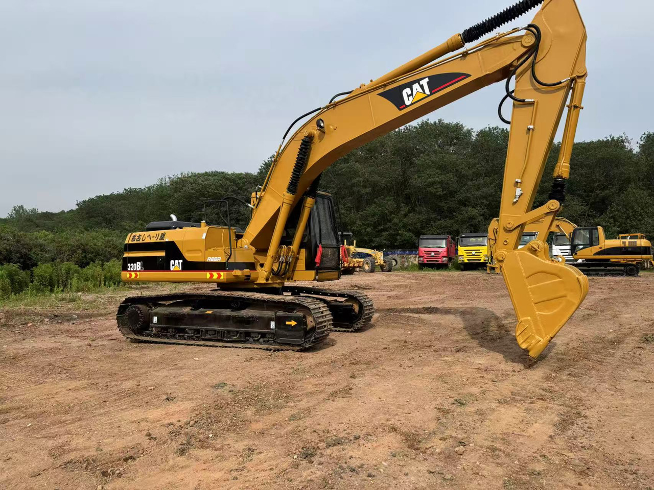 CAT 320BL - Crawler excavator: picture 3 CAT 320BL - Crawler excavator: picture 3