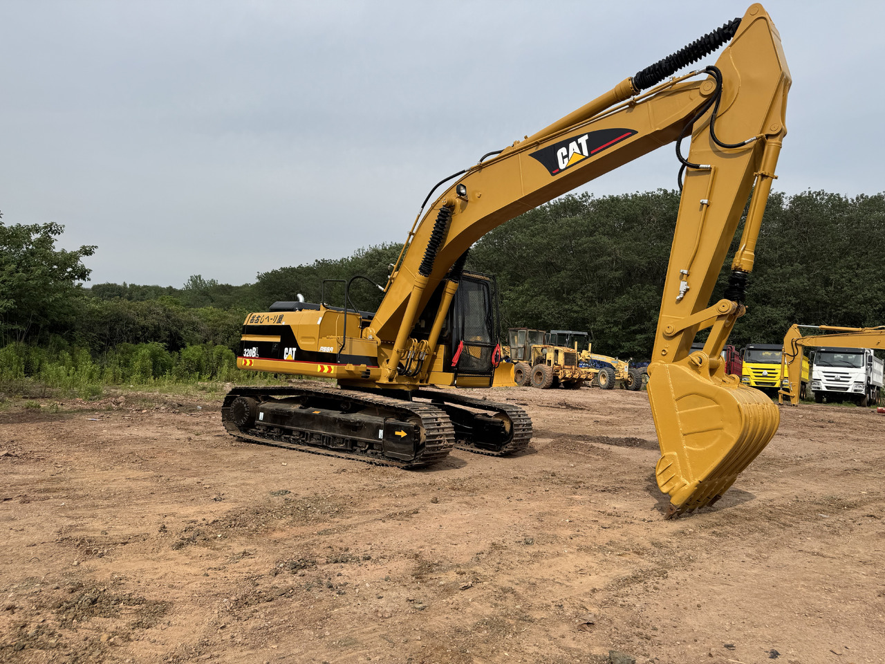 CAT 320BL - Crawler excavator: picture 4 CAT 320BL - Crawler excavator: picture 4