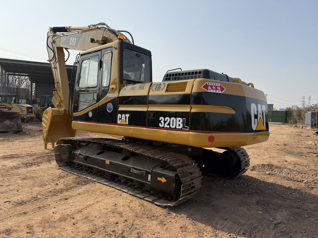 CAT 320BL with vane hydraulic pump - Crawler excavator: picture 3 CAT 320BL with vane hydraulic pump - Crawler excavator: picture 3