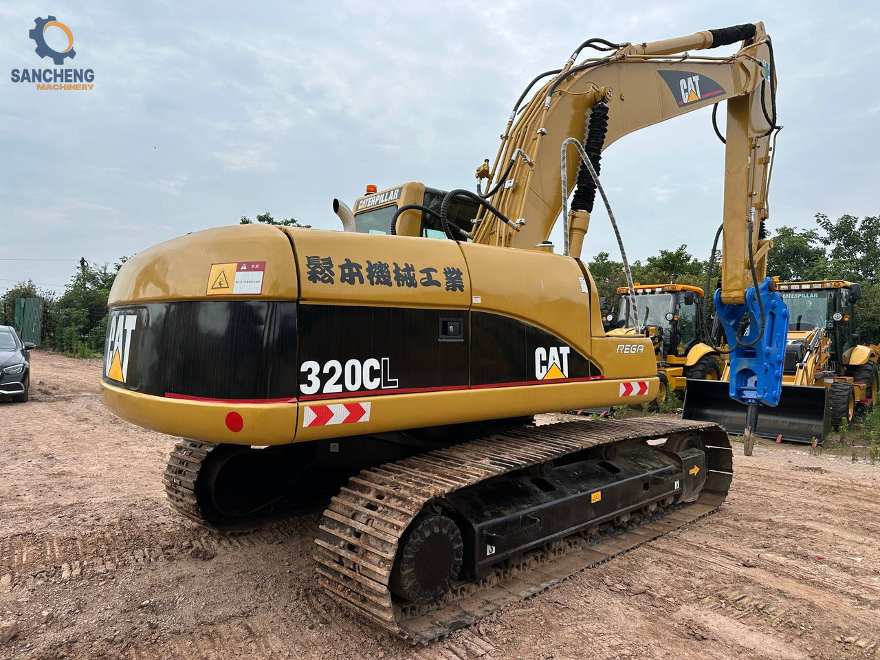 CAT 320CL with hammer - Crawler excavator: picture 2 CAT 320CL with hammer - Crawler excavator: picture 2