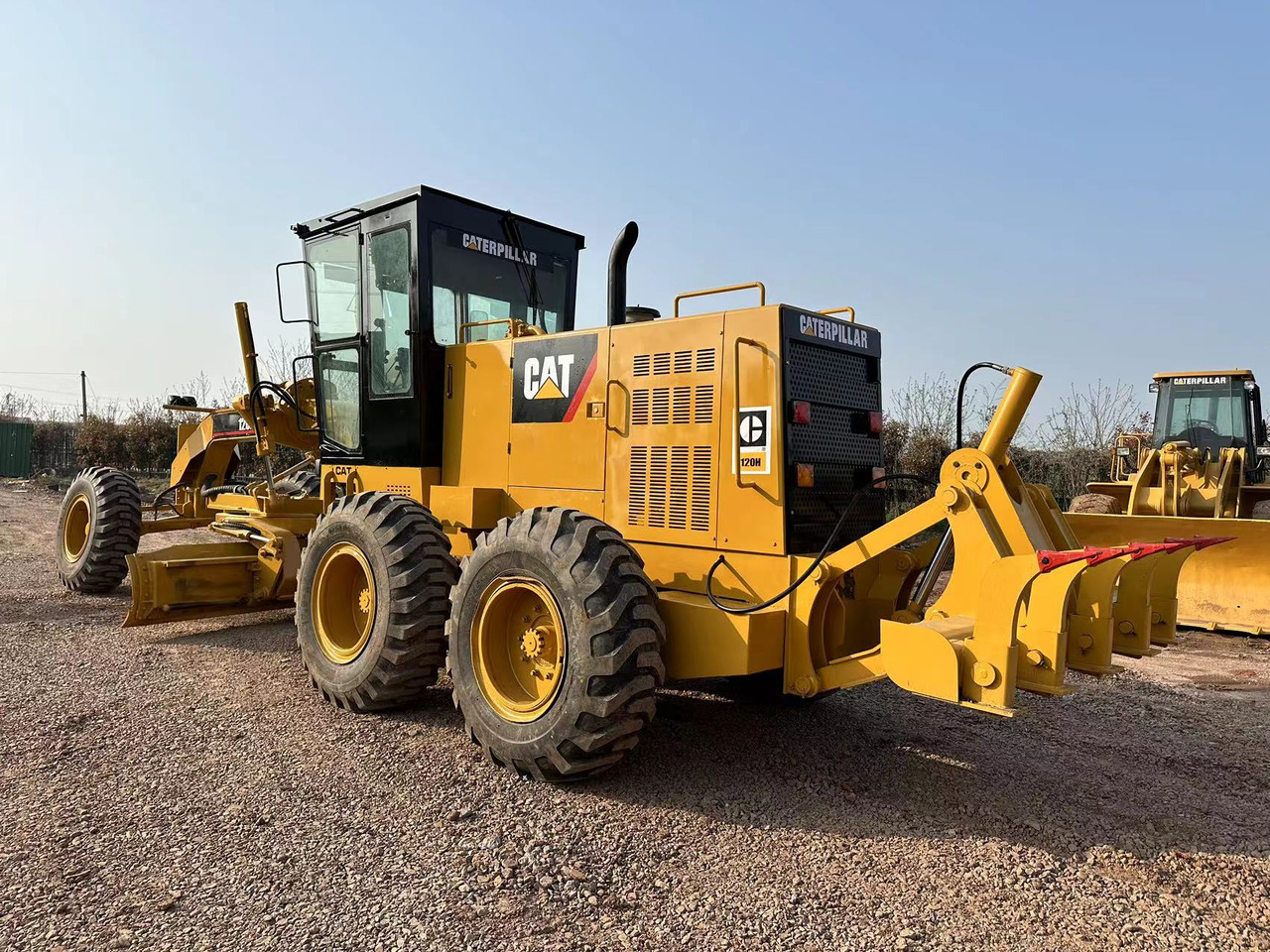 CATERPILLAR 120H - Grader: picture 5 CATERPILLAR 120H - Grader: picture 5