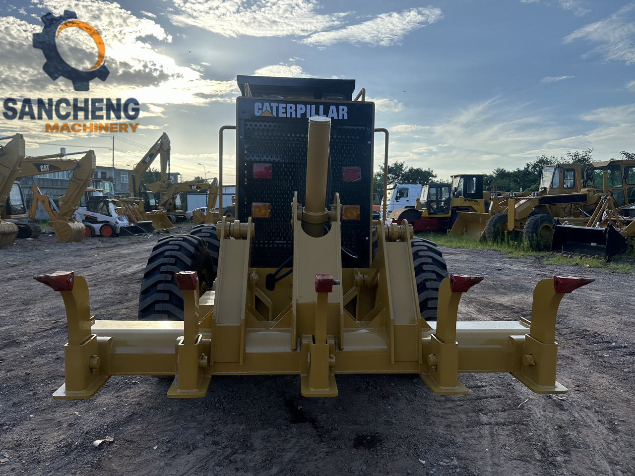 Grader CATERPILLAR 140K: picture 7