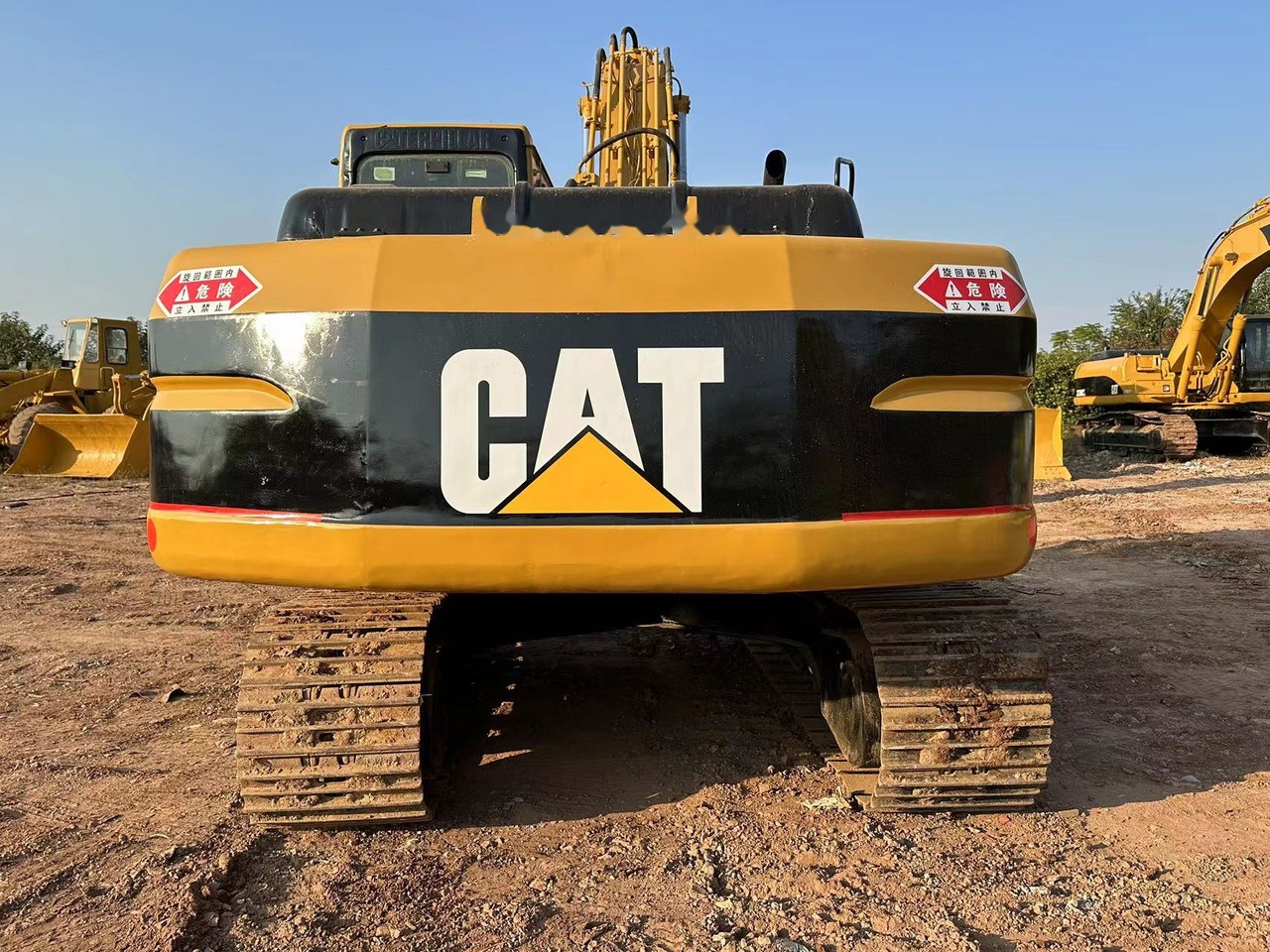 Crawler excavator CATERPILLAR 320BL: picture 7