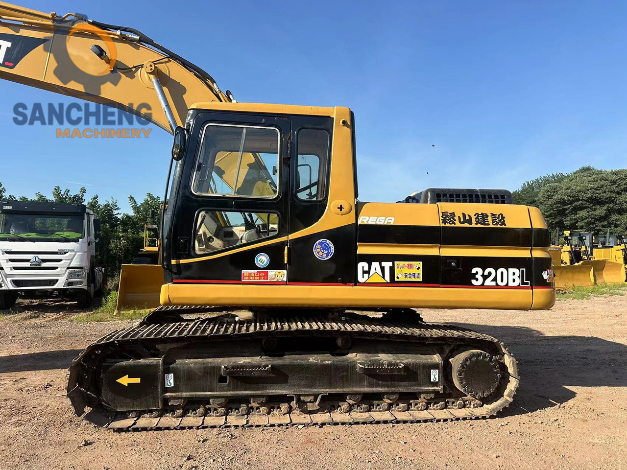CATERPILLAR 320BL - Crawler excavator: picture 4 CATERPILLAR 320BL - Crawler excavator: picture 4