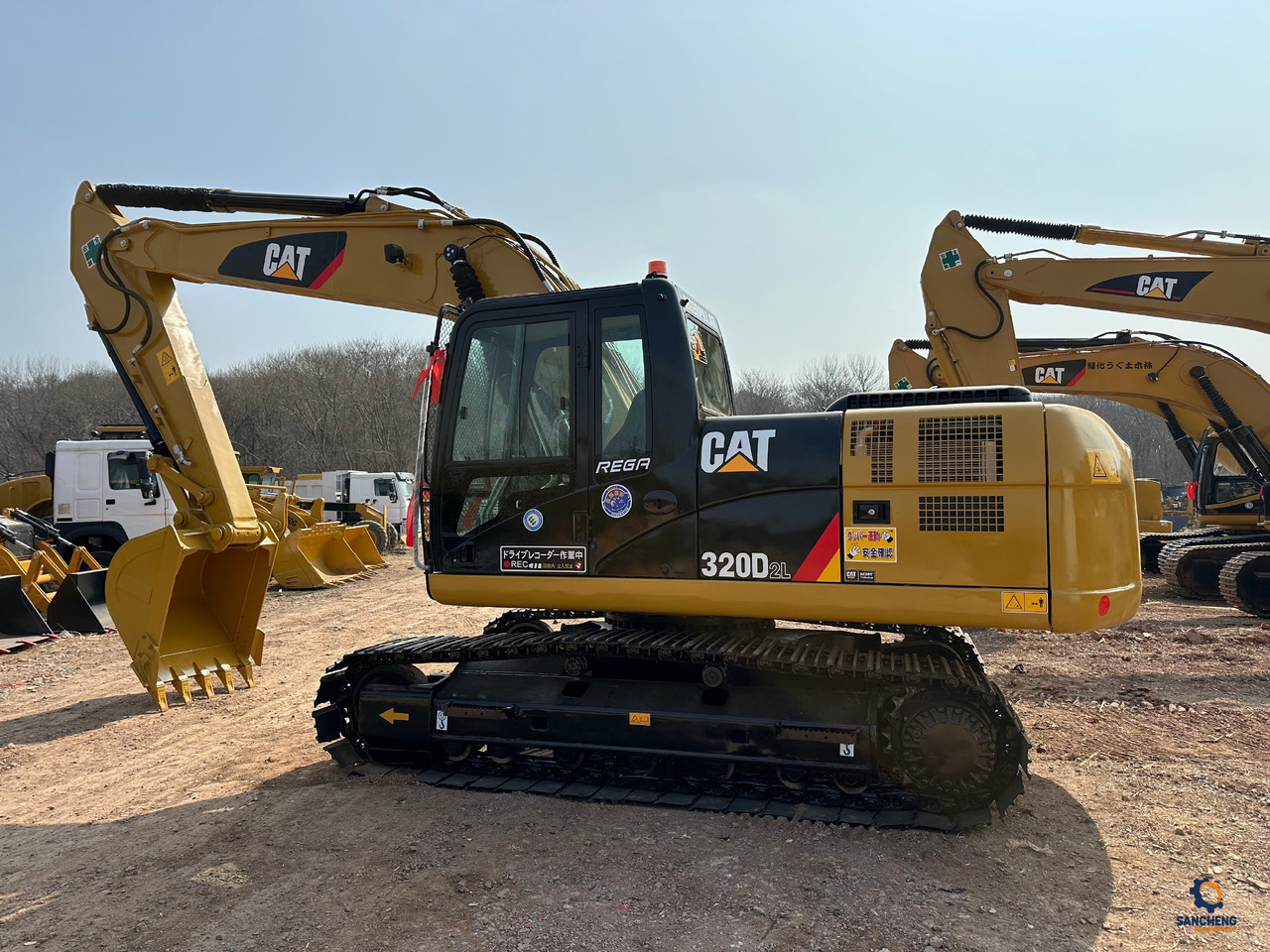 CATERPILLAR 320D2L - Crawler excavator: picture 2 CATERPILLAR 320D2L - Crawler excavator: picture 2