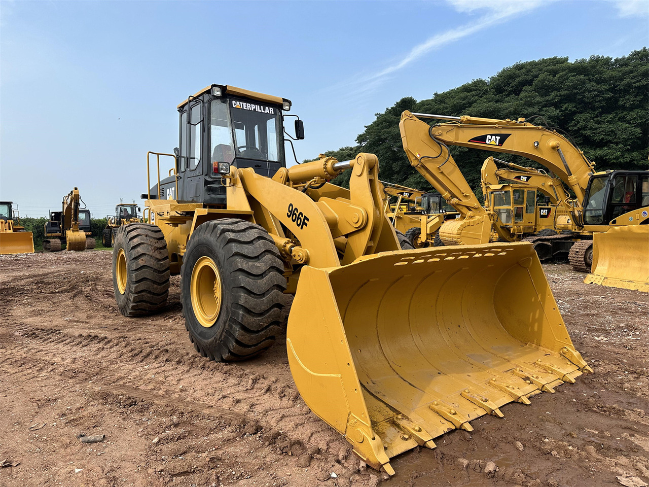 CATERPILLAR 966F - Wheel loader: picture 1 CATERPILLAR 966F - Wheel loader: picture 1