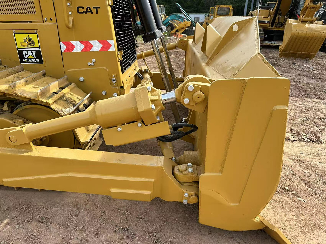 Bulldozer CATERPILLAR D8R: picture 6