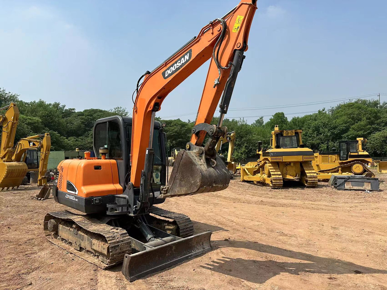 Mini excavator DOOSAN DX60: picture 10