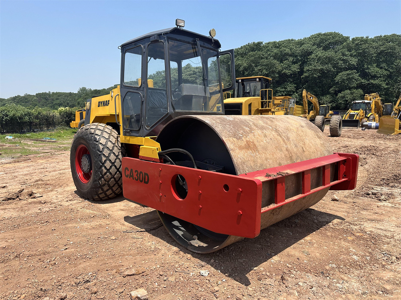 DYNAPAC CA30D - Roller: picture 2 DYNAPAC CA30D - Roller: picture 2