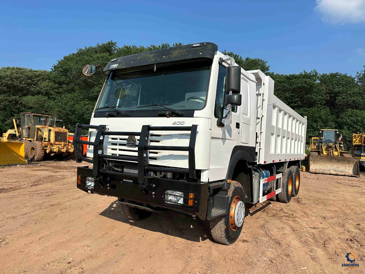 HOWO 400hp - Tipper: picture 2 HOWO 400hp - Tipper: picture 2