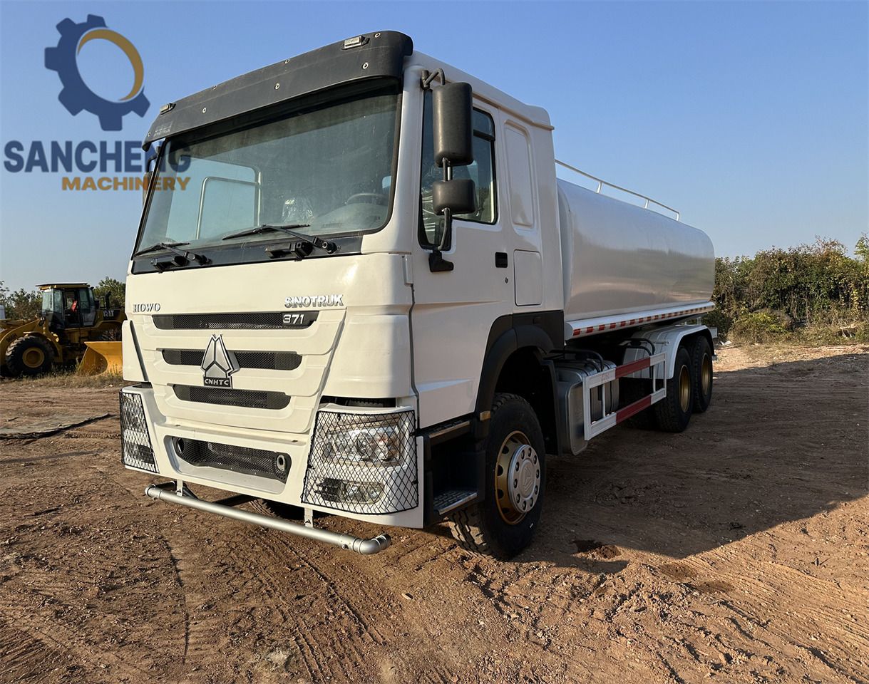 SINOTRUK HOWO 371 6x4 Water Tanker Truck - Tanker truck: picture 1 SINOTRUK HOWO 371 6x4 Water Tanker Truck - Tanker truck: picture 1