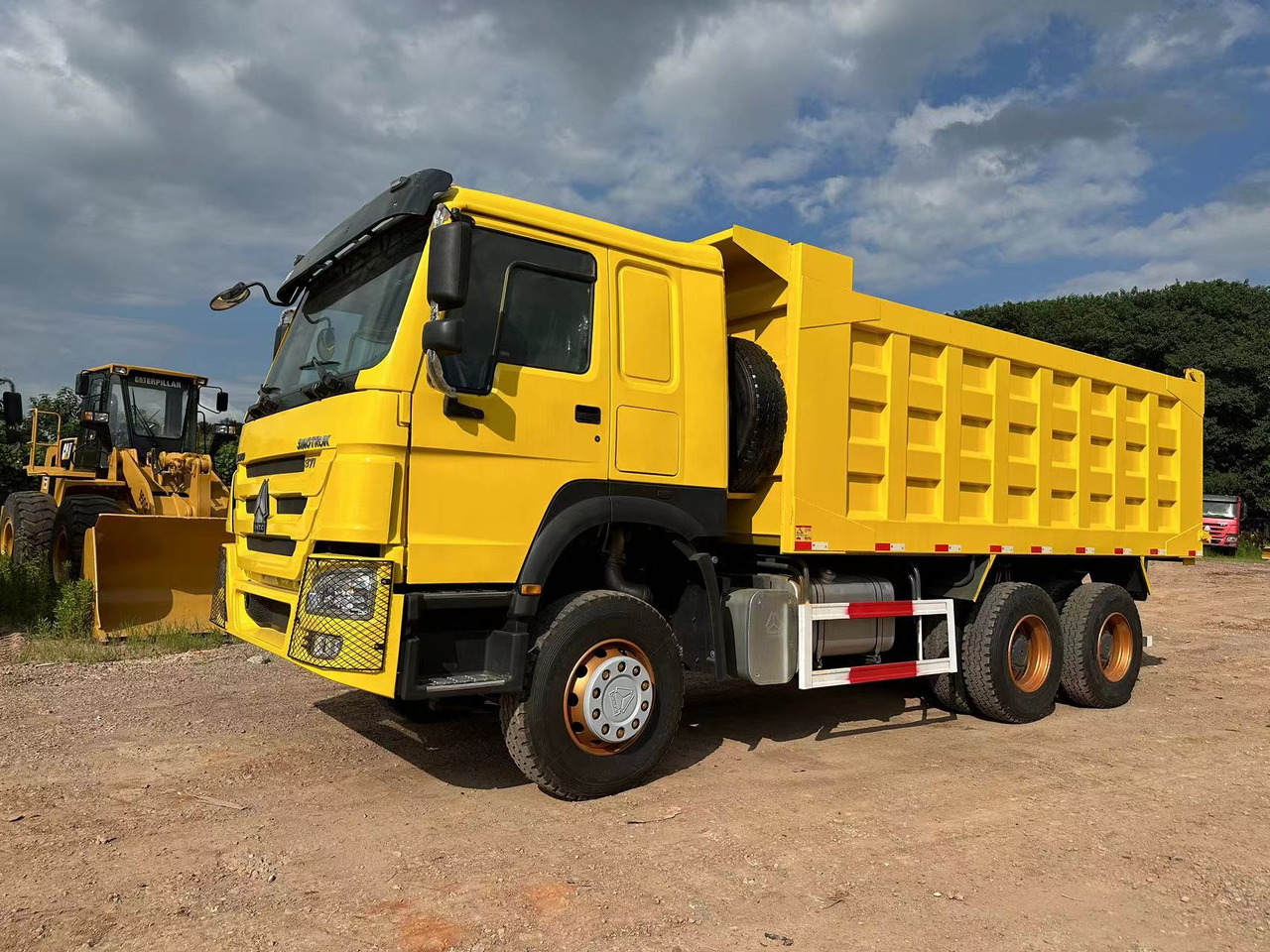 SINOTRUK Howo 371 Dump truck - Tipper: picture 2 SINOTRUK Howo 371 Dump truck - Tipper: picture 2