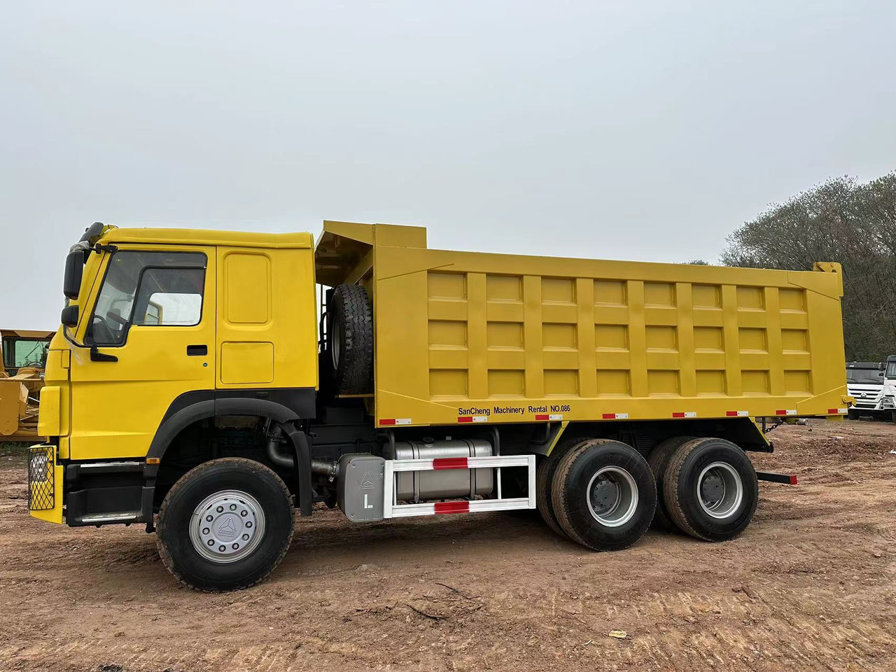 SINOTRUK Howo Dump truck 371 leasing SINOTRUK Howo Dump truck 371: picture 6