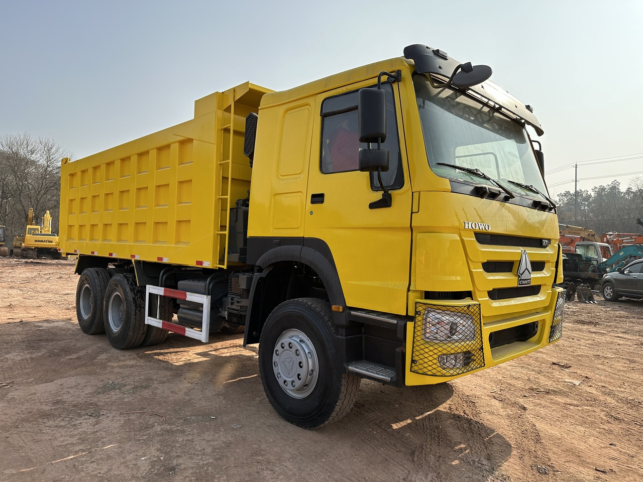 SINOTRUK Howo Dump truck 371hp - Tipper: picture 5 SINOTRUK Howo Dump truck 371hp - Tipper: picture 5