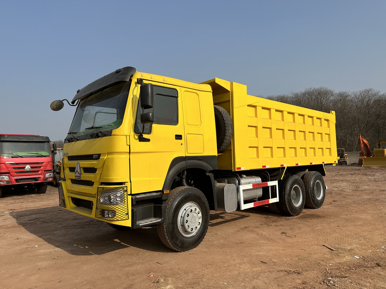 SINOTRUK Howo Dump truck 371hp - Tipper: picture 1 SINOTRUK Howo Dump truck 371hp - Tipper: picture 1