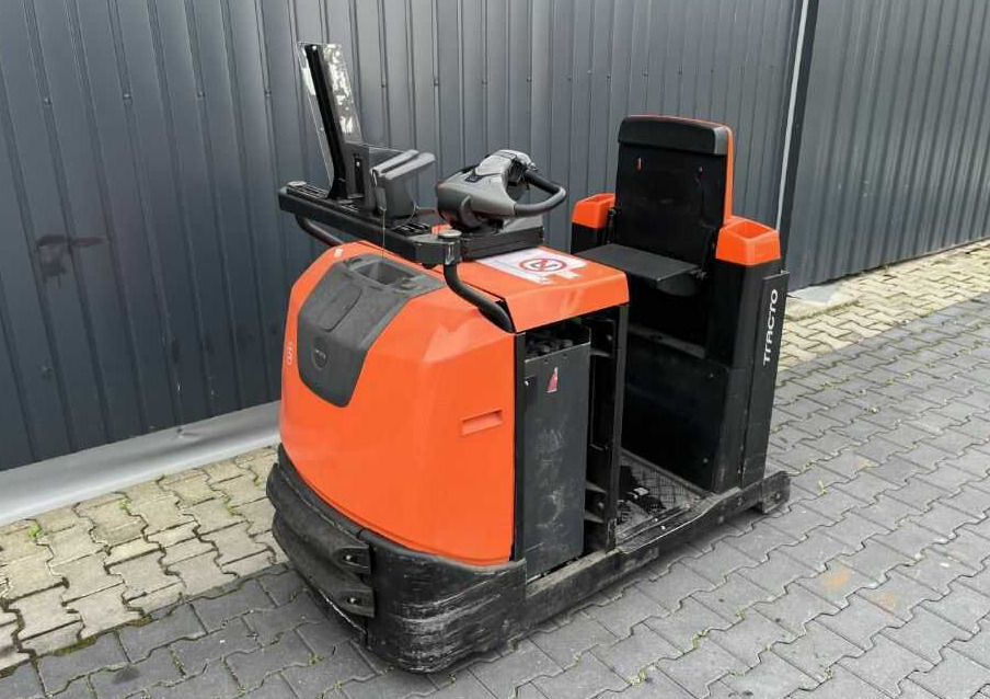 BT TSE300 - Tow tractor: picture 1 BT TSE300 - Tow tractor: picture 1