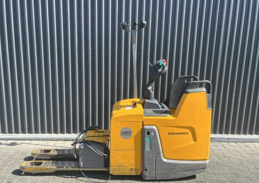 Jungheinrich ERE120 - Pallet truck: picture 2 Jungheinrich ERE120 - Pallet truck: picture 2