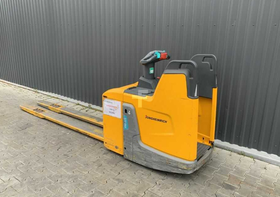 Jungheinrich ERE225 - Pallet truck: picture 3 Jungheinrich ERE225 - Pallet truck: picture 3