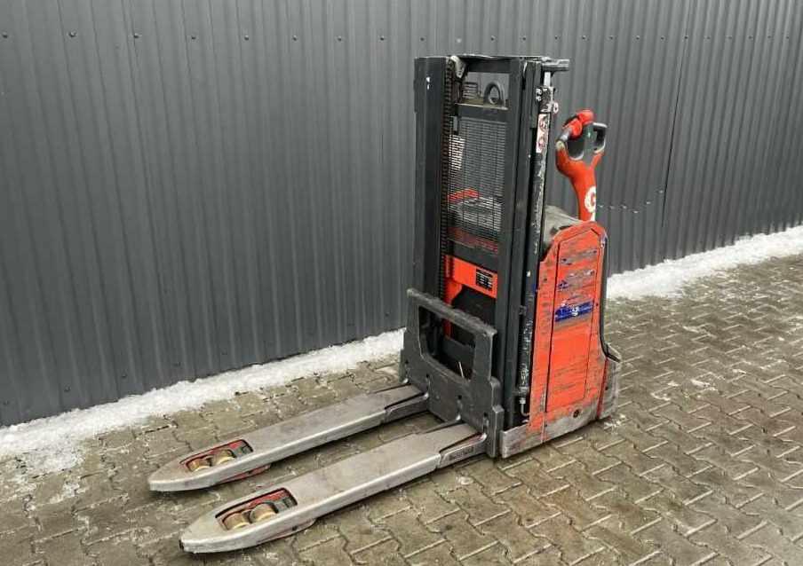 Linde D08 - Stacker: picture 1 Linde D08 - Stacker: picture 1