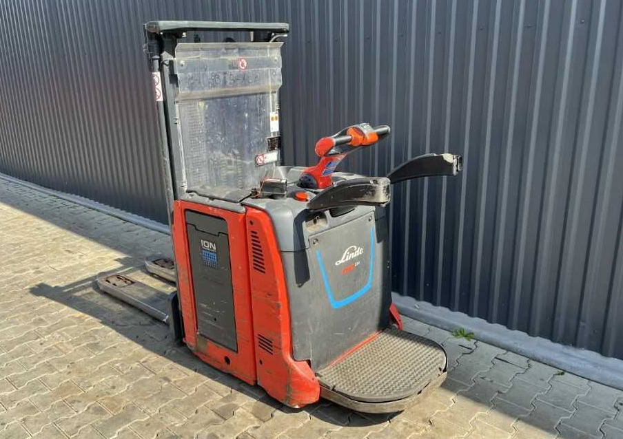Linde D12HPAP - Stacker: picture 3 Linde D12HPAP - Stacker: picture 3