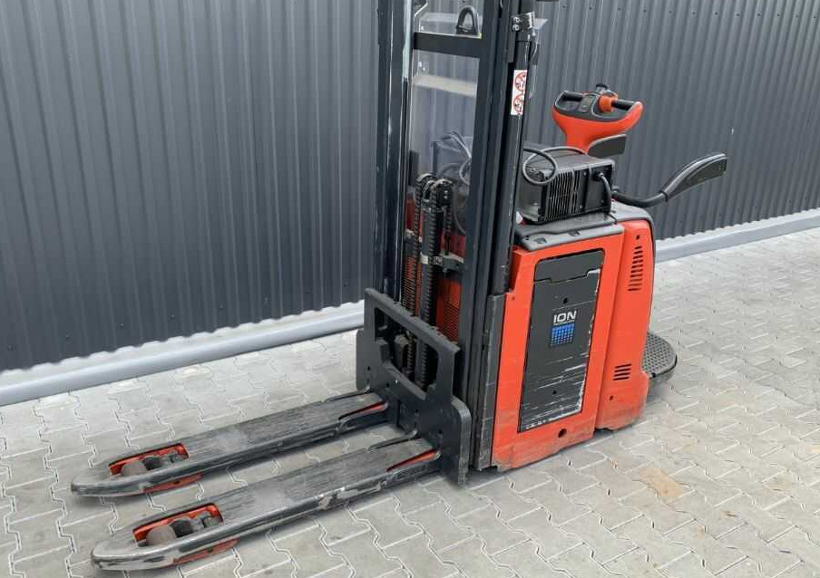 Linde D14AP - Stacker: picture 2 Linde D14AP - Stacker: picture 2