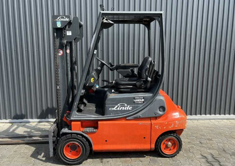 Linde E20P-02 - Electric forklift: picture 2 Linde E20P-02 - Electric forklift: picture 2