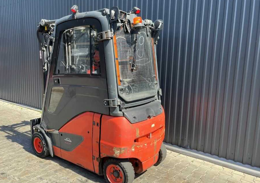 Linde E20PH-02 - Electric forklift: picture 3 Linde E20PH-02 - Electric forklift: picture 3