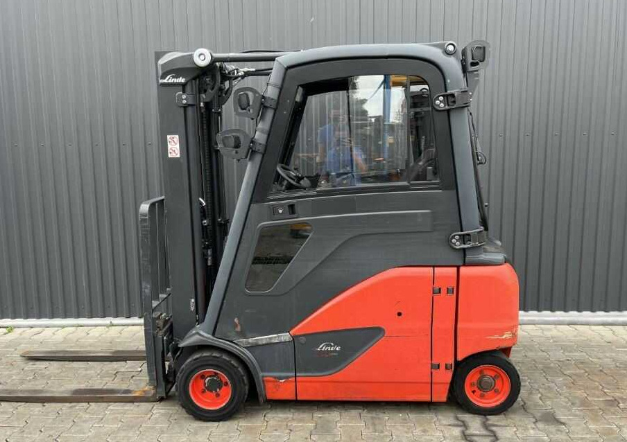 Linde E20PHL-02 - Electric forklift: picture 2 Linde E20PHL-02 - Electric forklift: picture 2