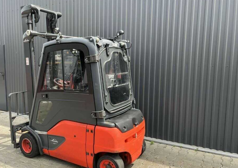 Linde E20PL-02 - Electric forklift: picture 3 Linde E20PL-02 - Electric forklift: picture 3