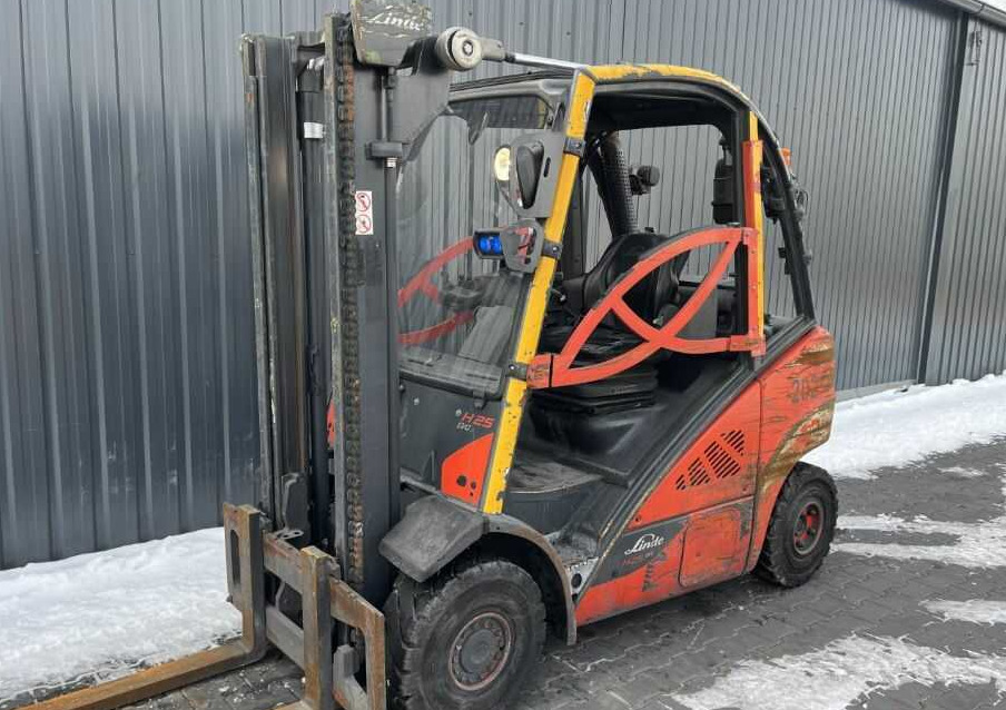 Linde H25D-02 - Diesel forklift: picture 1 Linde H25D-02 - Diesel forklift: picture 1
