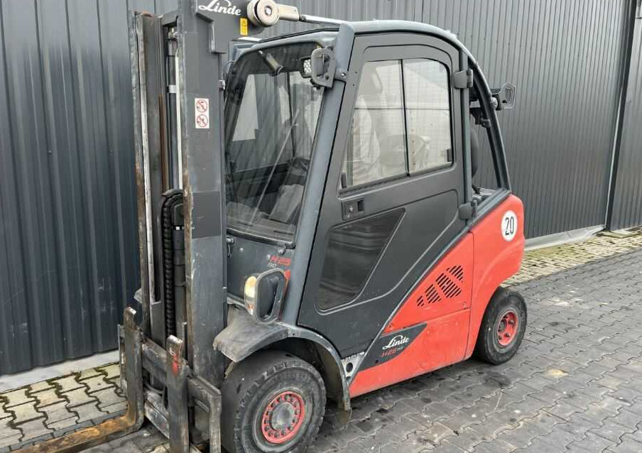 Linde H25D-02 - Diesel forklift: picture 5 Linde H25D-02 - Diesel forklift: picture 5