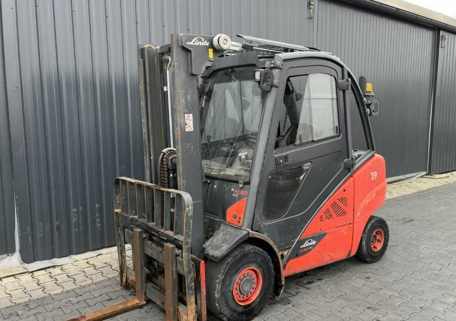 Linde H30D-02 - Diesel forklift: picture 1 Linde H30D-02 - Diesel forklift: picture 1