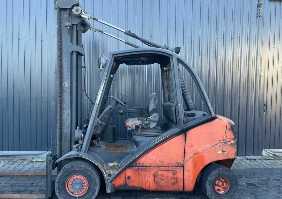 Linde H35D - Diesel forklift: picture 2 Linde H35D - Diesel forklift: picture 2