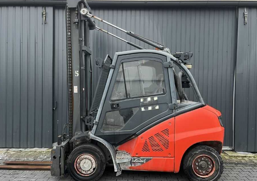 Linde H40D-02 - Diesel forklift: picture 2 Linde H40D-02 - Diesel forklift: picture 2