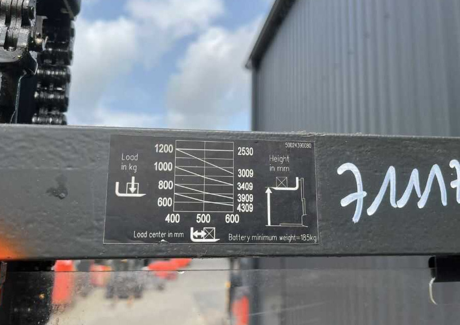 Linde L10 - Stacker: picture 5 Linde L10 - Stacker: picture 5