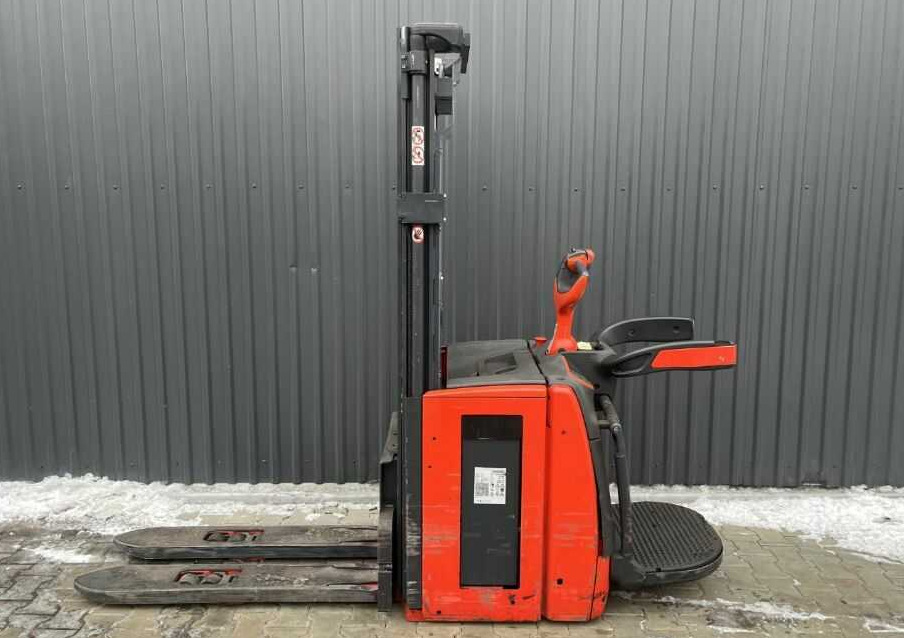 Linde L20APi - Stacker: picture 2 Linde L20APi - Stacker: picture 2