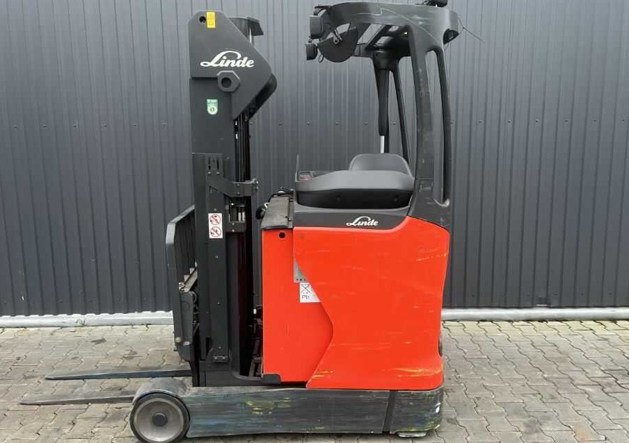 Linde R10N-01 - Reach truck: picture 2 Linde R10N-01 - Reach truck: picture 2