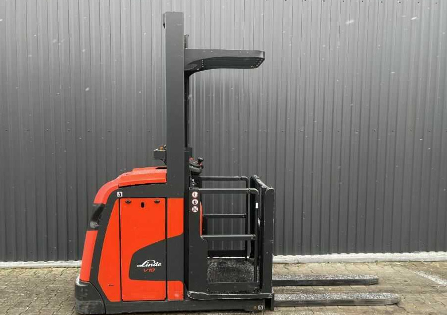 Linde V10-02 - Order picker: picture 2 Linde V10-02 - Order picker: picture 2