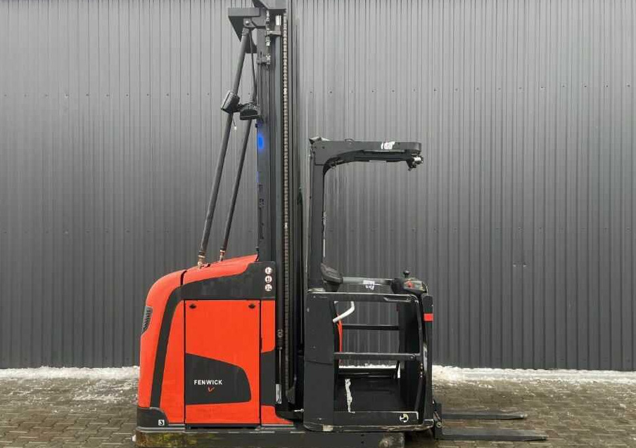 Linde V12 - Order picker: picture 2 Linde V12 - Order picker: picture 2