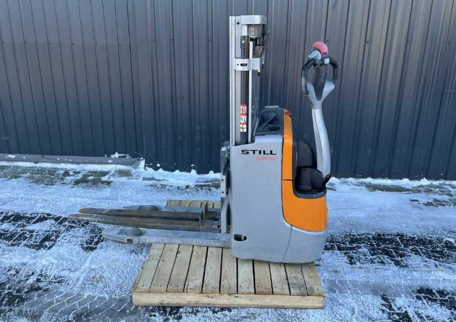 Still EXV10 - Stacker: picture 2 Still EXV10 - Stacker: picture 2