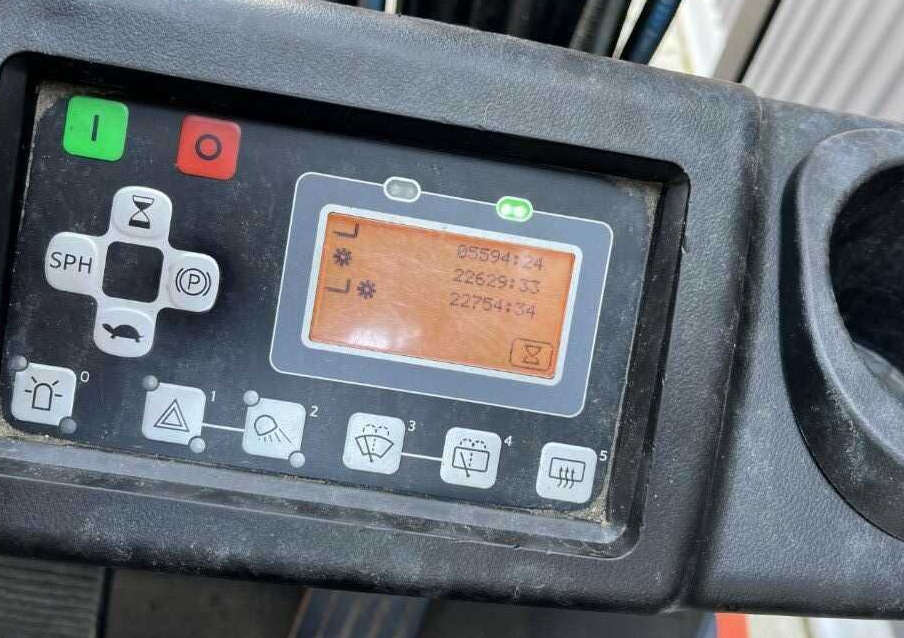 Toyota 8FBE16T - Electric forklift: picture 5 Toyota 8FBE16T - Electric forklift: picture 5