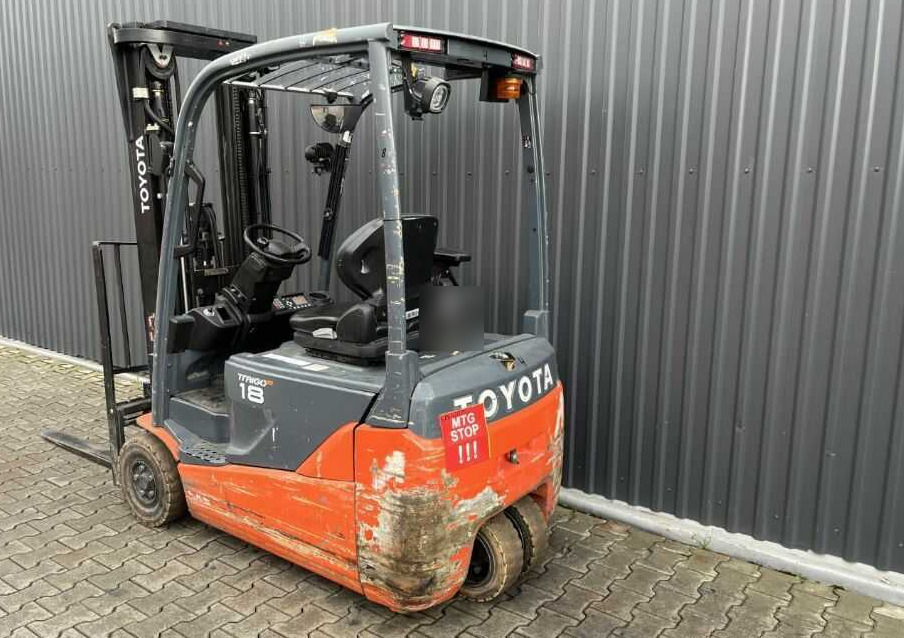 Toyota 8FBE18T - Electric forklift: picture 3 Toyota 8FBE18T - Electric forklift: picture 3